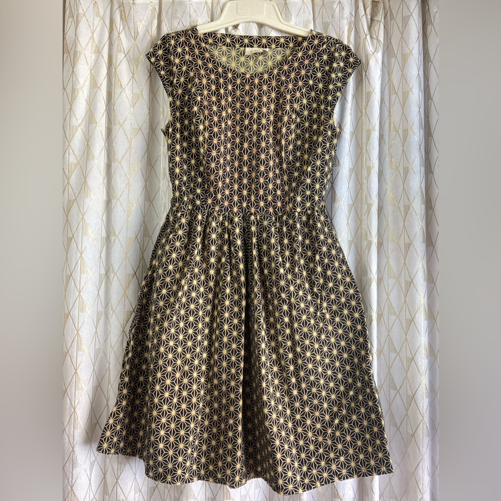 Mata Traders Black and Yellow Geometric Dress